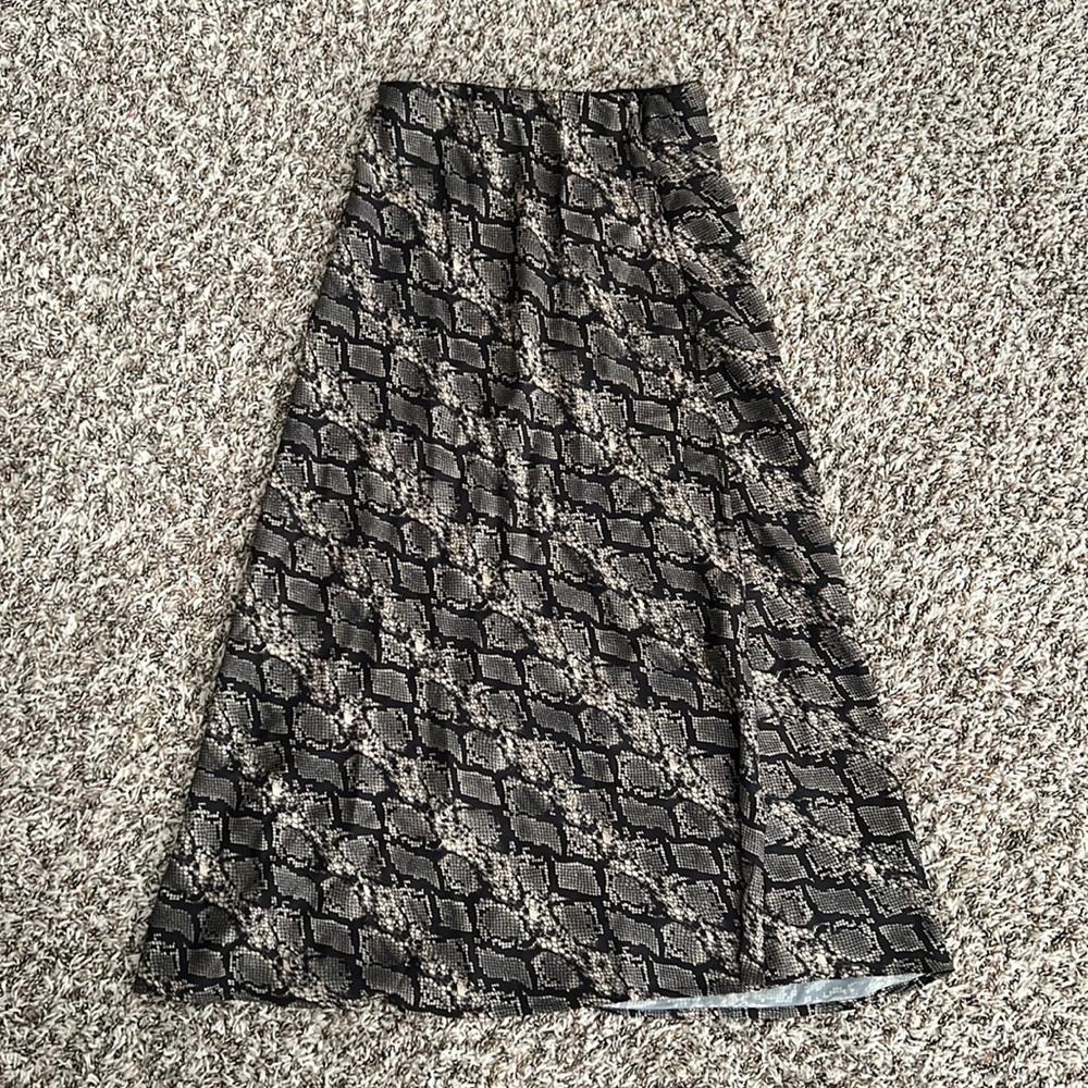 animal print skirt